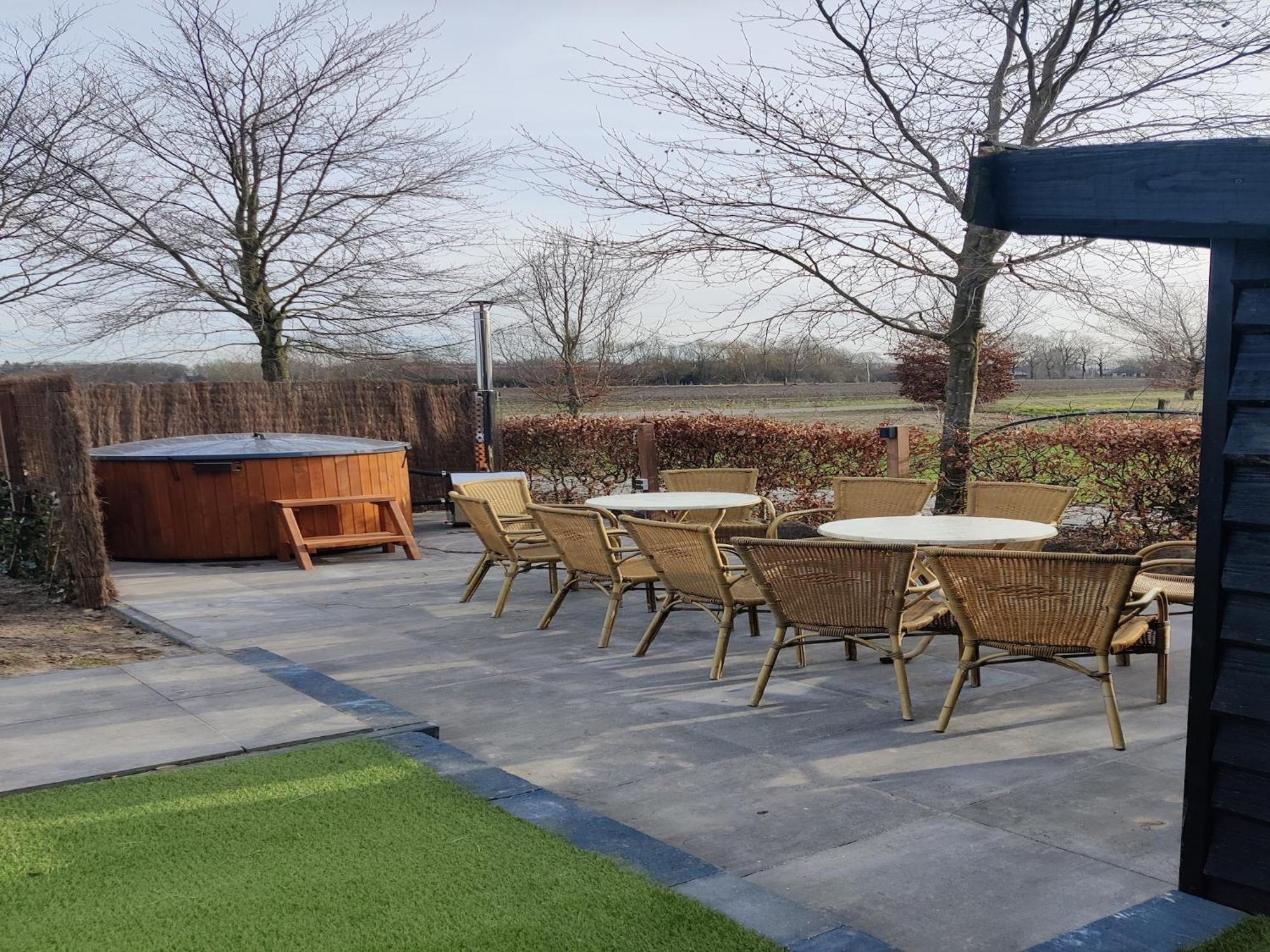 Spacious Farmhouse In Silvolde With Garden Exteriör bild